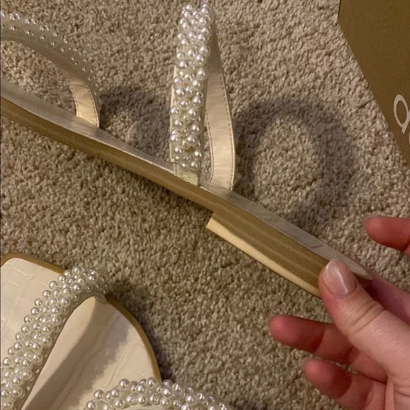 DOLCE VITA Pearl Embellished Sandals - Picture 10 of 10